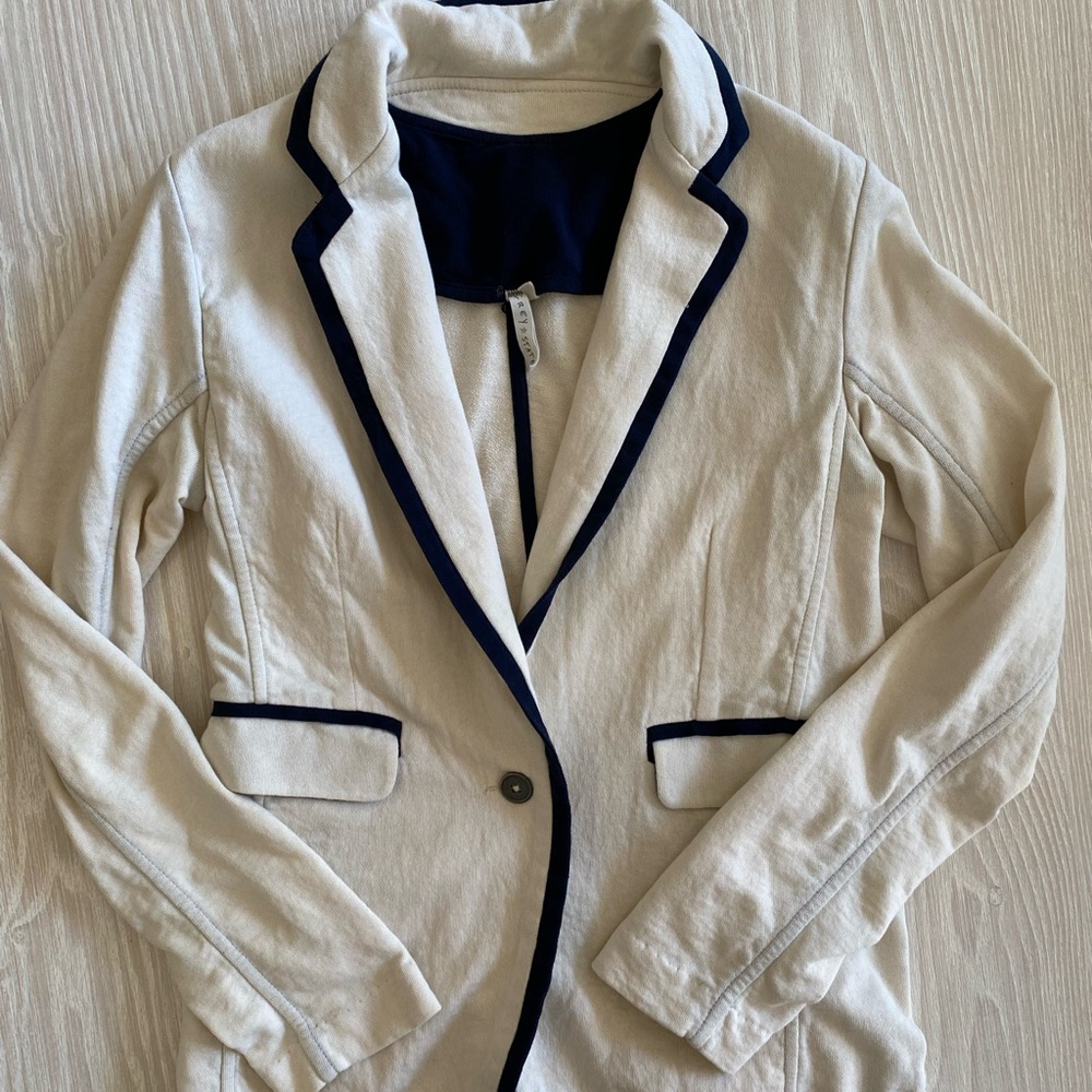 Grey State cream Blazer with navy Trim